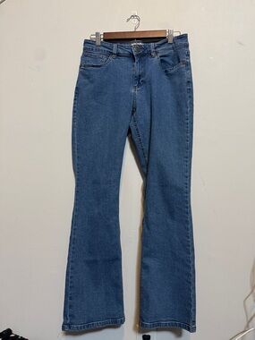 Blue Mountain Women’s bootcut Jeans 10